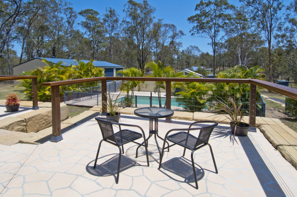Samantha and Warren, Sellers property